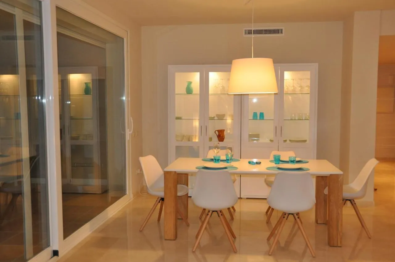 Alcazaba Lagoon 2221 Estepona Apartment